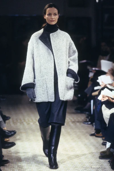 Look 27